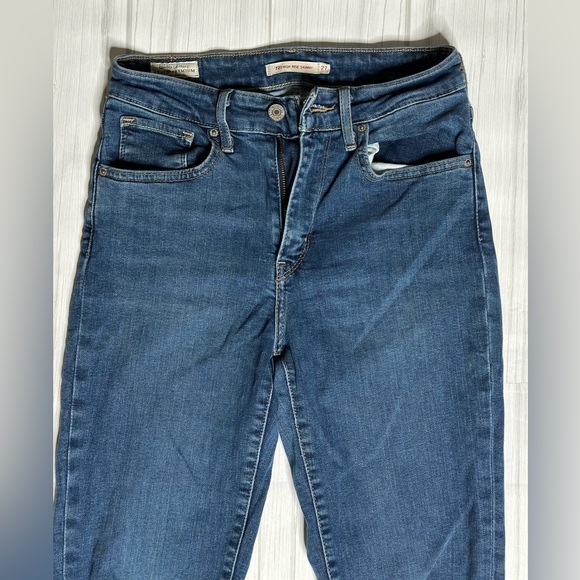 Levi's 721 High Rise Skinny Jeans Pre-owned Medium Wash 27x34 - Picture 6 of 10